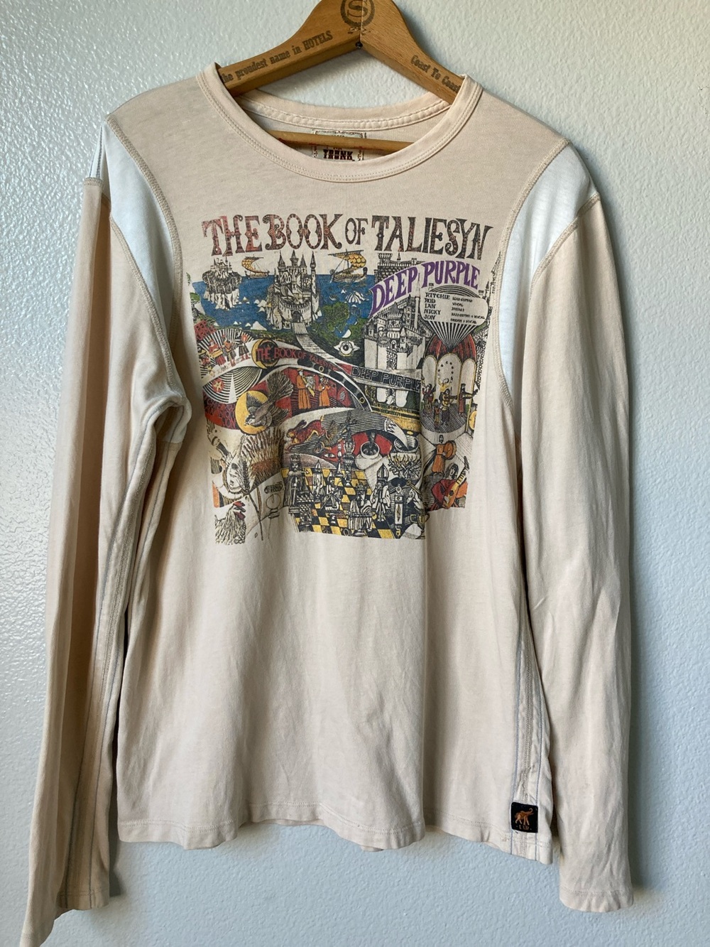 Trunk LTD Deep Purple The Book of Taliesyn graphic long-sleeve Tee T-shirt Top